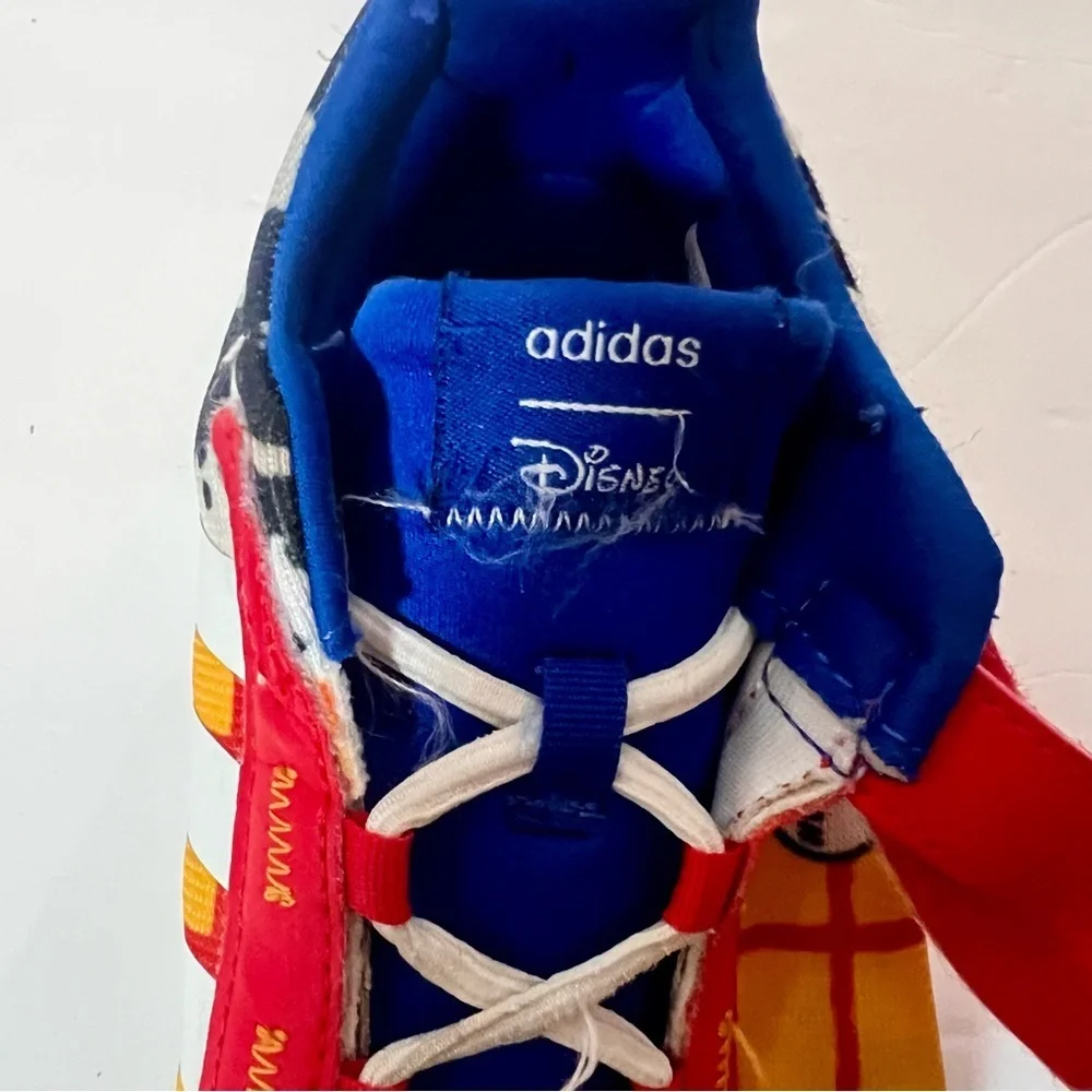 Adidas x Disney Racer Toy Story Woody Sneaker Shoes TR21 Youth Kids Size 2